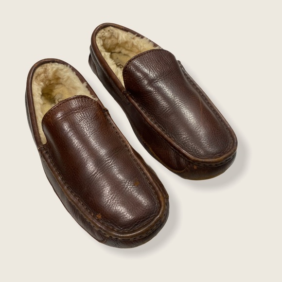 Ugg Leather Ascot Slipper main image 5